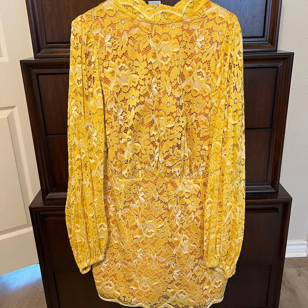 Dress - Picture 5 of 7